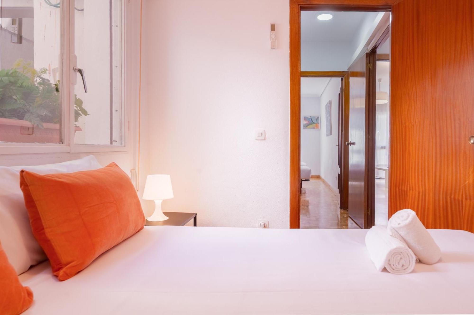 Apartamento Bright Apt. Puerta Osario 3 Bedrooms 2 Bathrooms Sevilla
