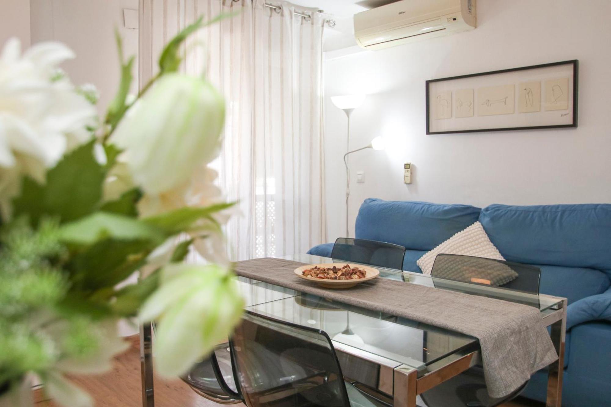 Apartment Spacious 2 Bedroom In The Heart Of Triana Seville