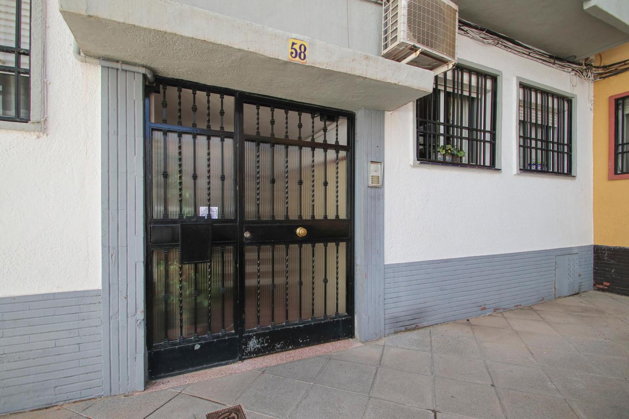 Apartment Spacious 2 Bedroom In The Heart Of Triana Seville