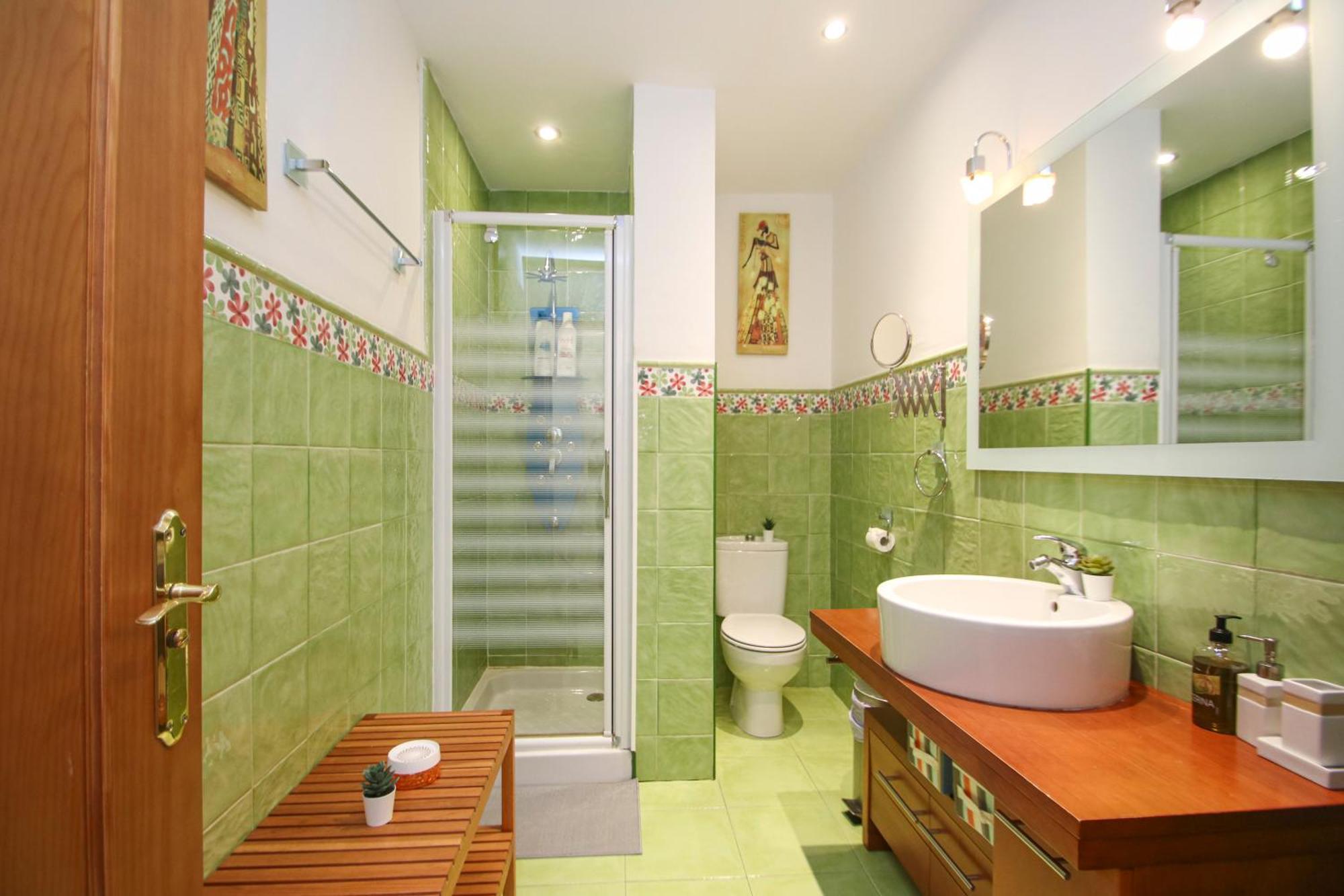 Spacious 2 Bedroom In The Heart Of Triana Seville