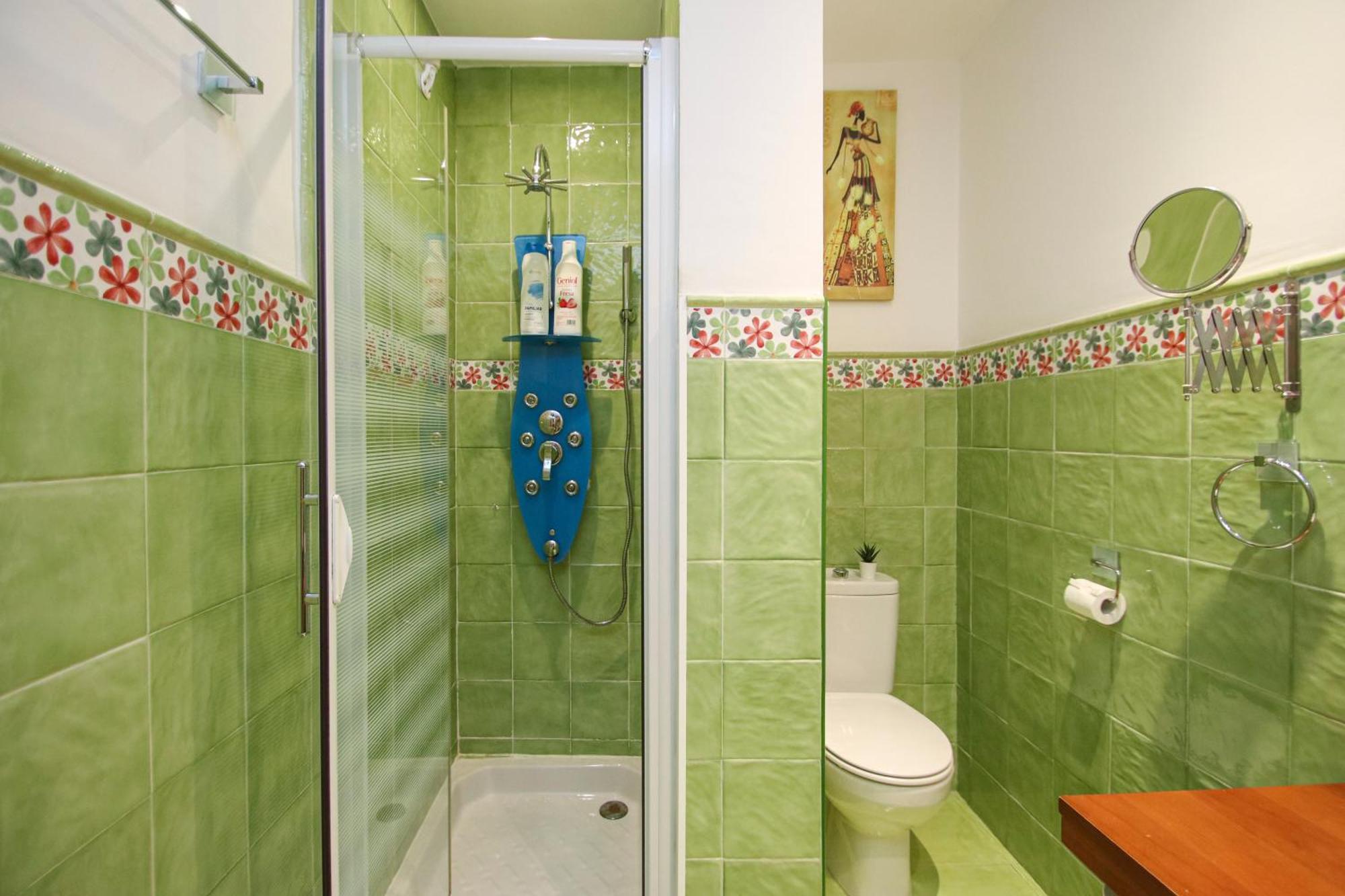 Apartment Spacious 2 Bedroom In The Heart Of Triana *