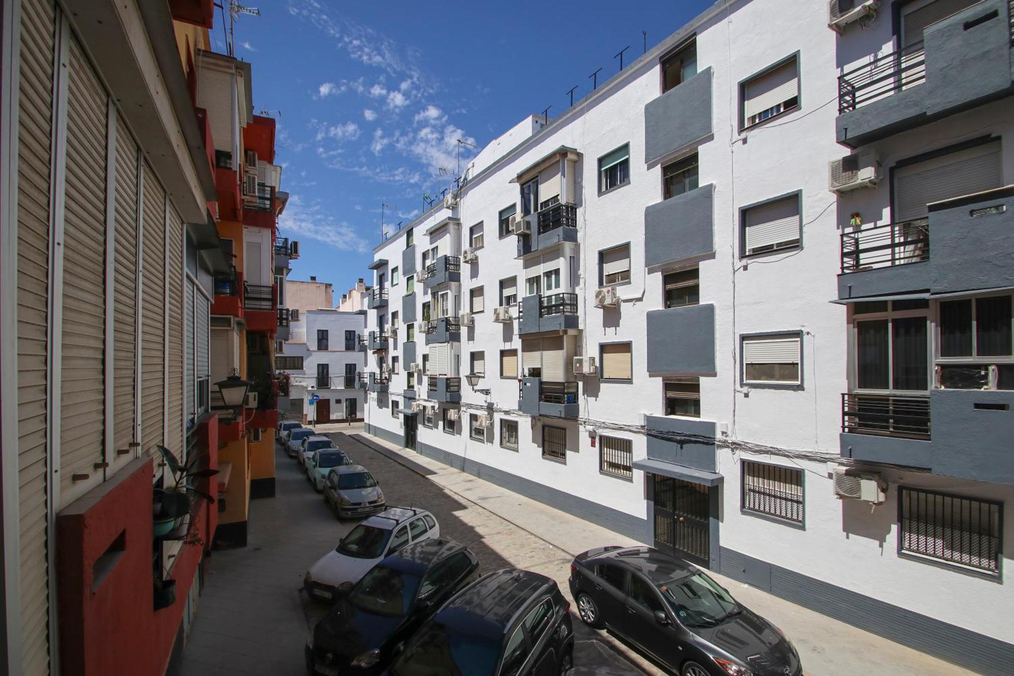 Apartment Spacious 2 Bedroom In The Heart Of Triana Seville