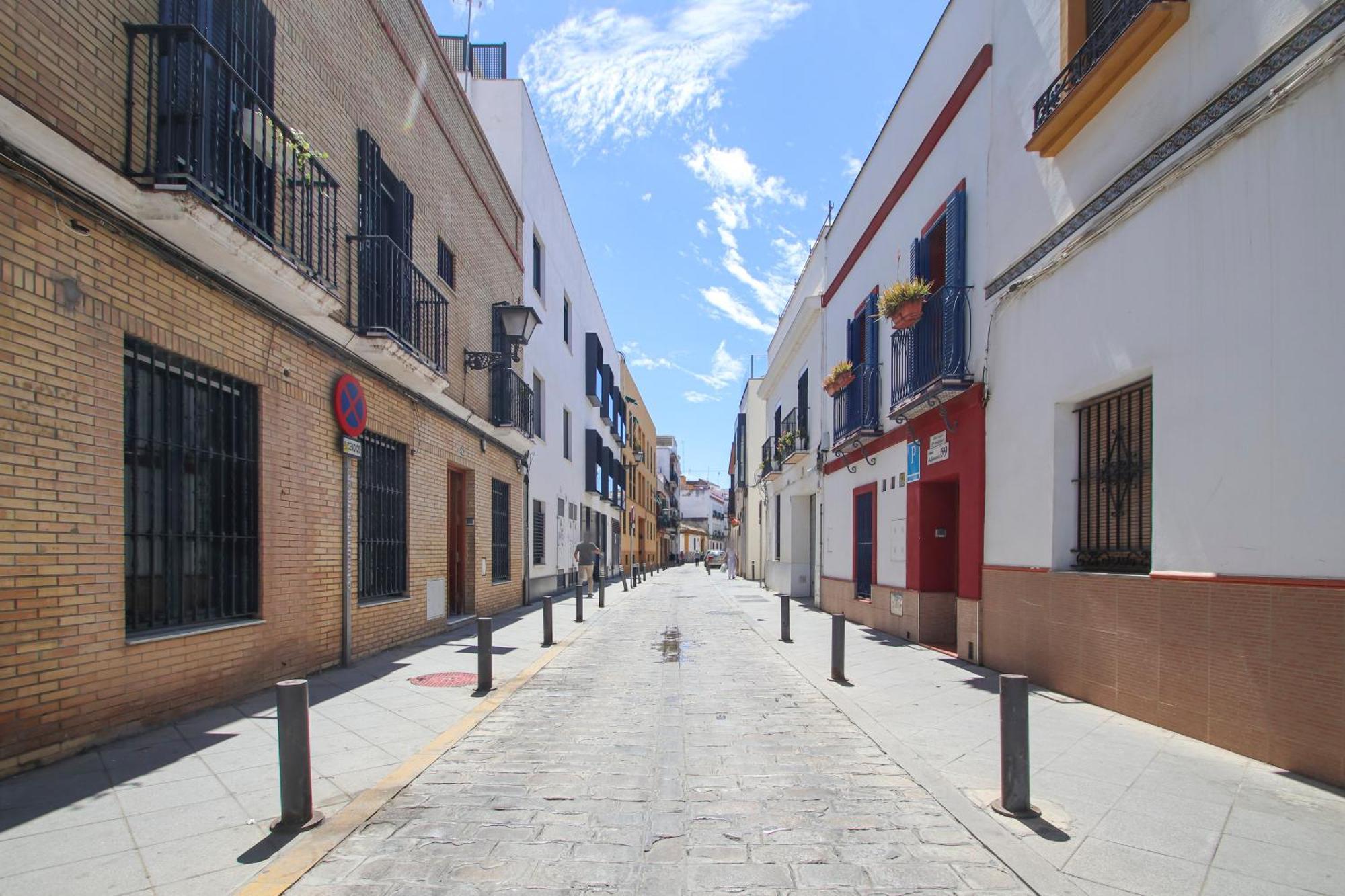 Spacious 2 Bedroom In The Heart Of Triana Apartment Seville