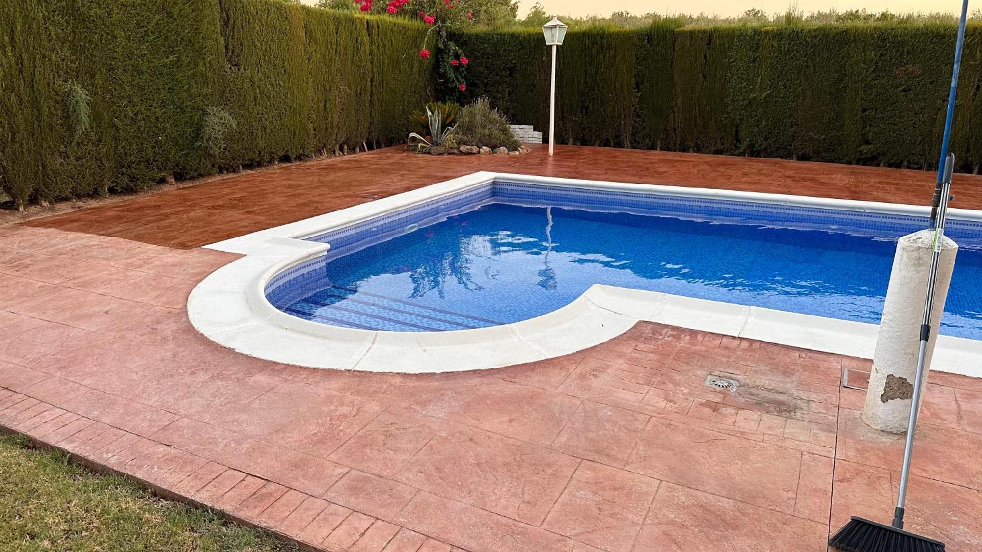 Chalet Californiano Con Piscina Habitación en casa particular Sevilla