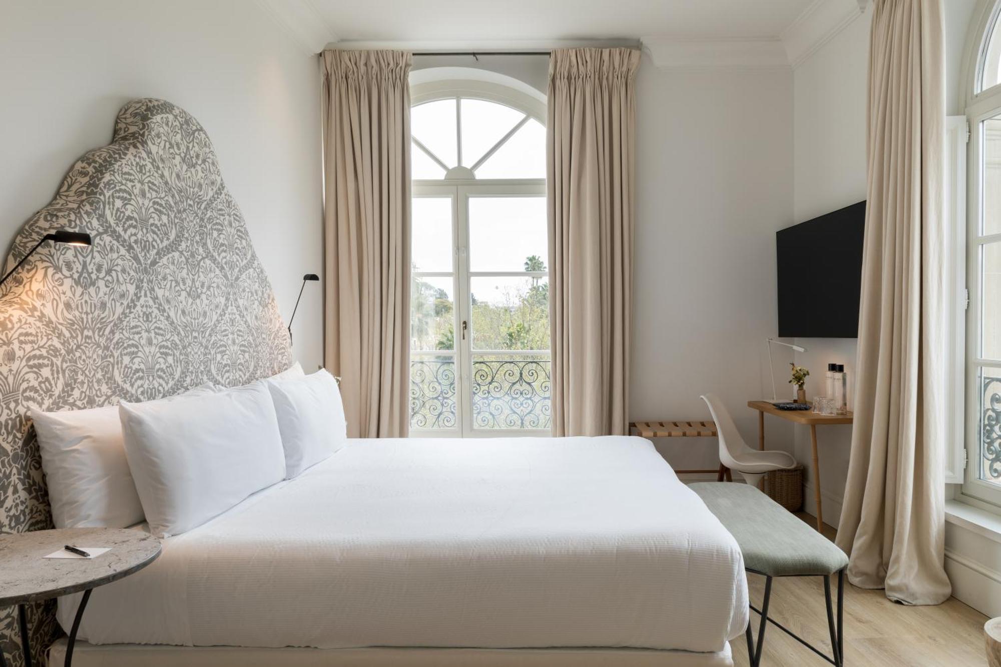 Tayko Hotel 4*