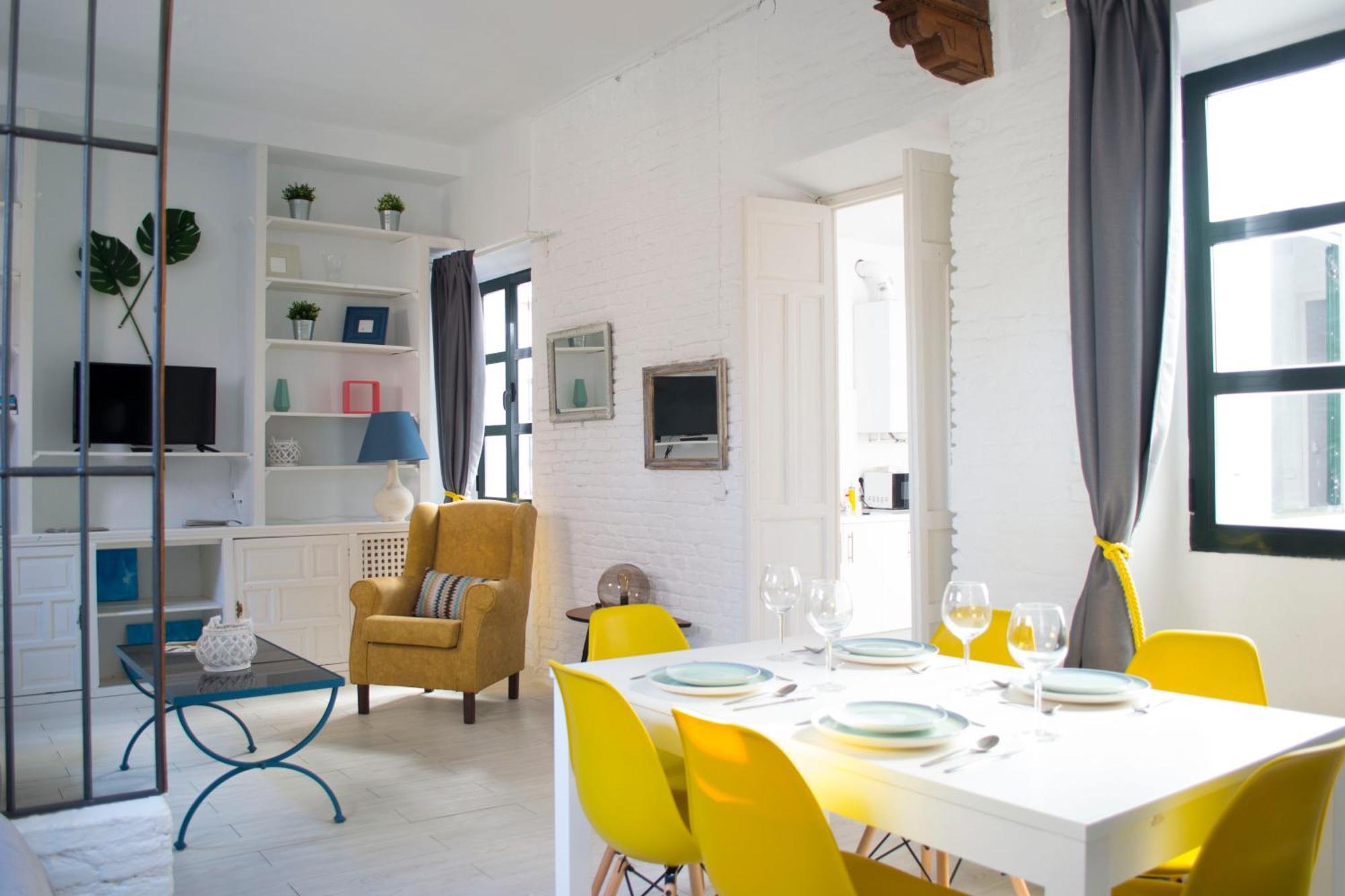 Casas Y Patios De Apartamento