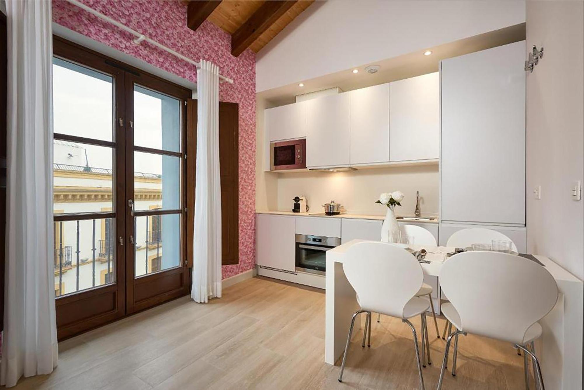 Apartamento Palacio Del Siglo Xvii Frente A Jardines De Murillo