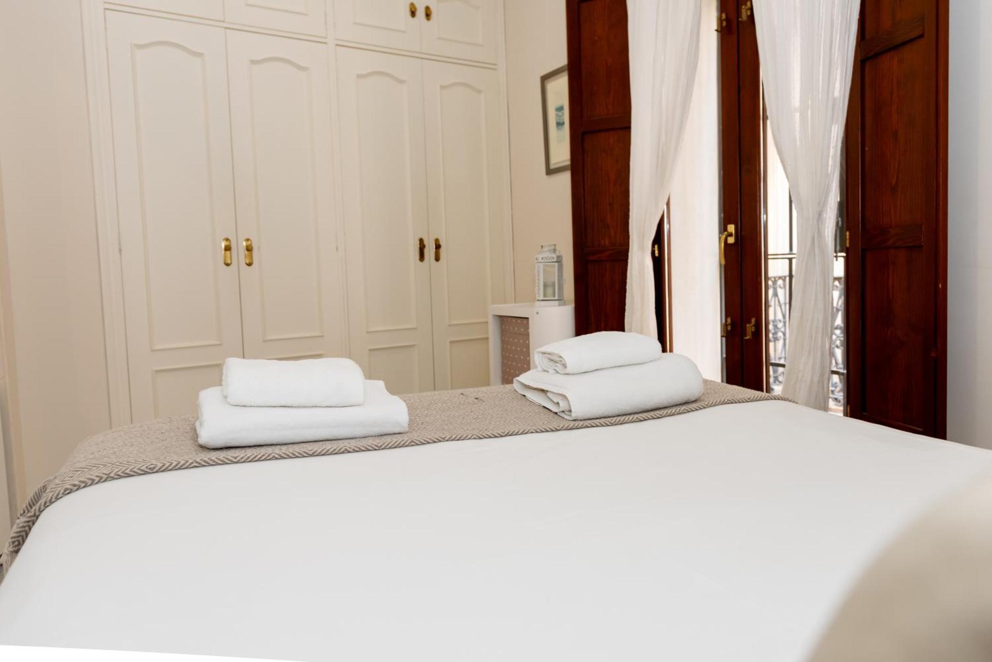 Charming & Quiet In Plaza Del Salvador Apartamento Sevilla