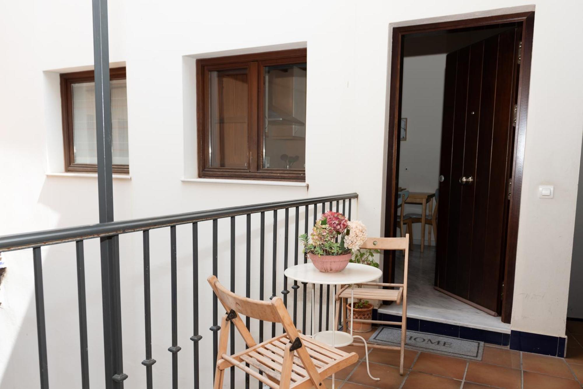 Charming & Quiet In Plaza Del Salvador Apartamento *