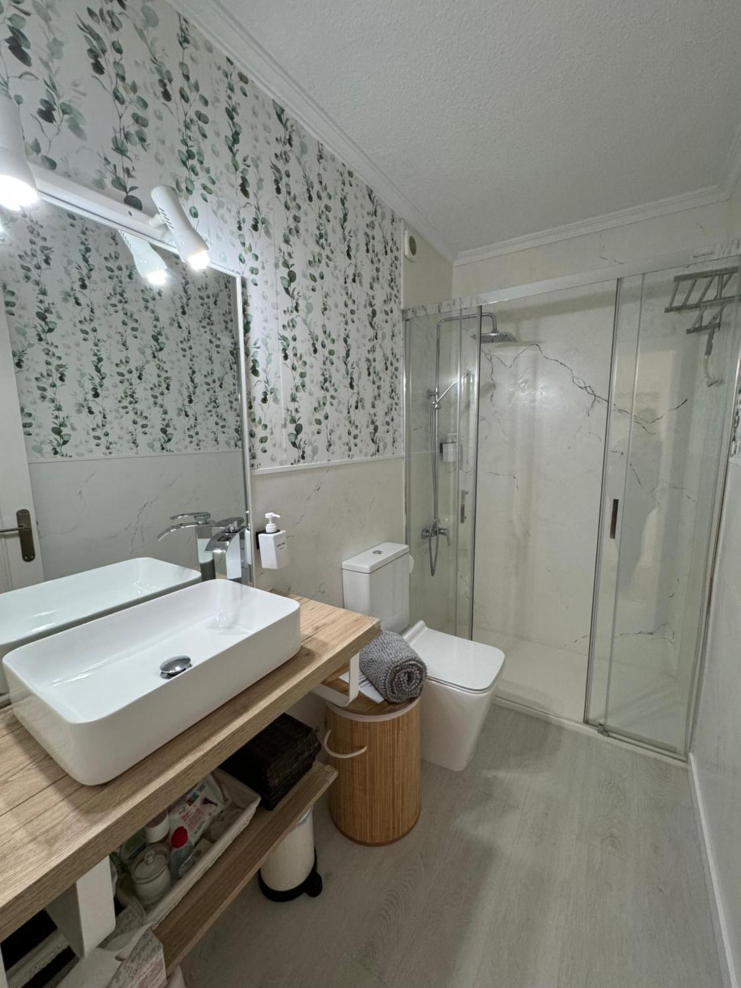 Apartamento Tkm Amplio Y Familiar, Terraza Privada Sevilla