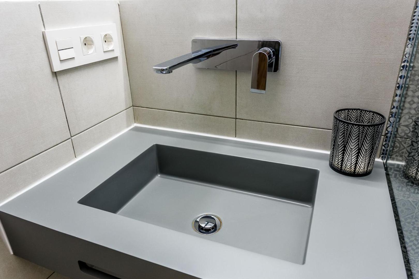 Apartamento Amplisimo Y Coqueto De Lujo Y Diseno En Pleno Centro