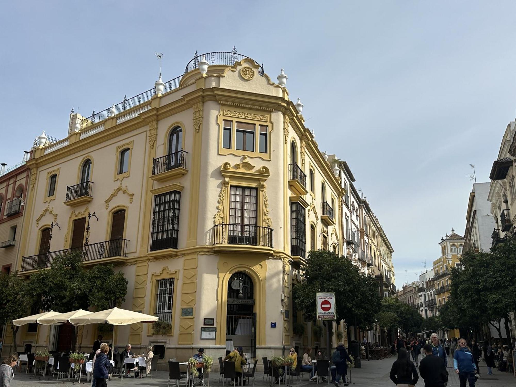 Lujoso A Pies De La Giralda Apartamento