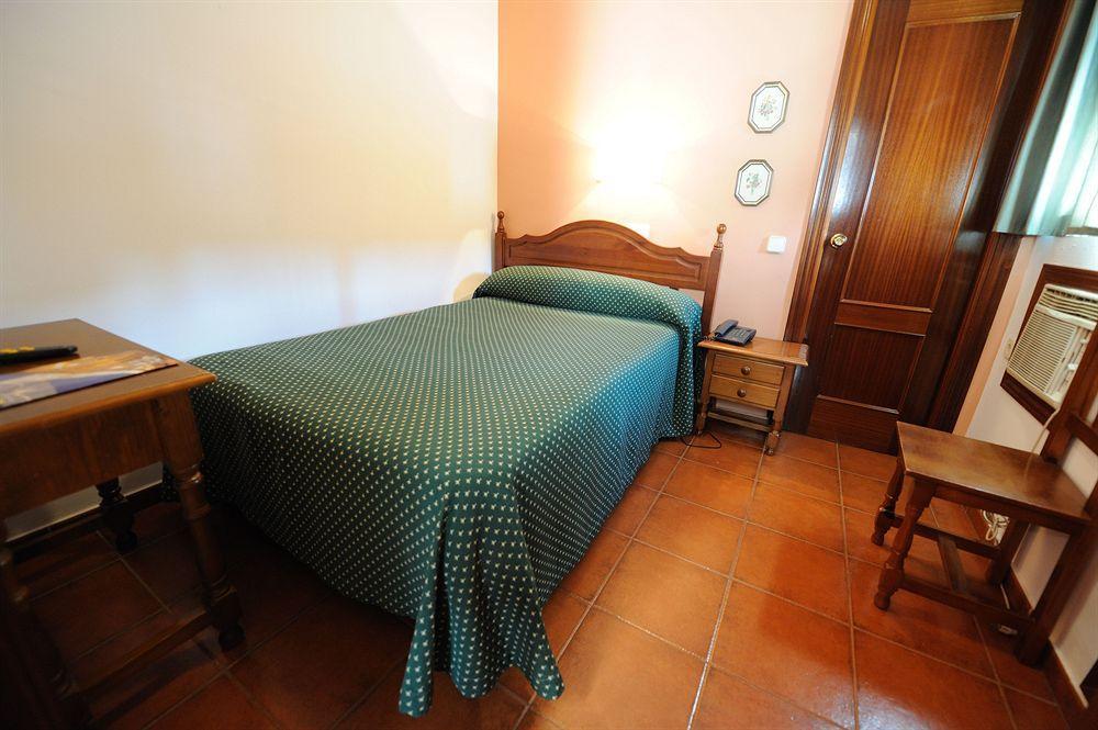 Zaida Hotel *