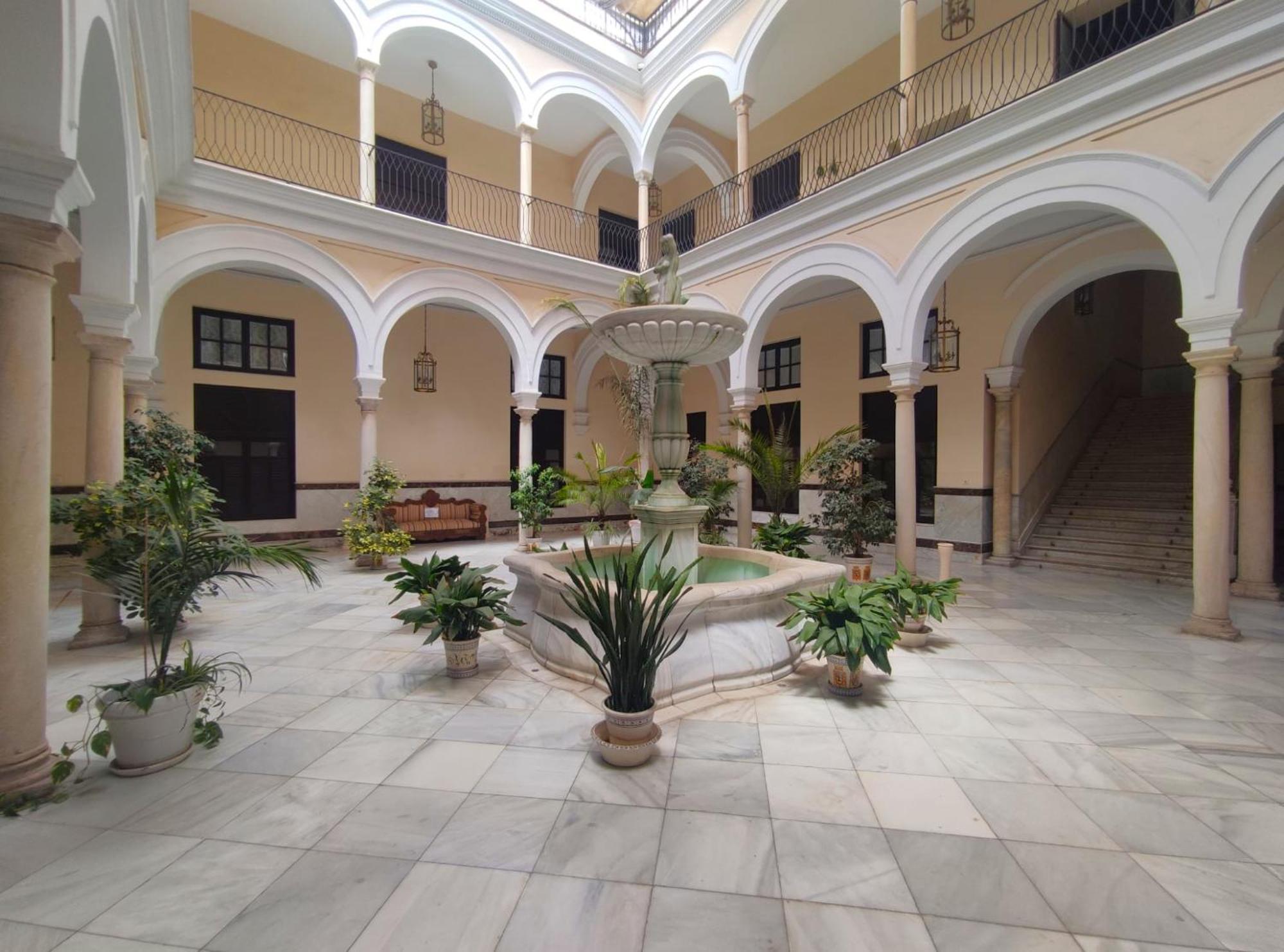 Palacio De Marqueses De Monsalud * Sevilla