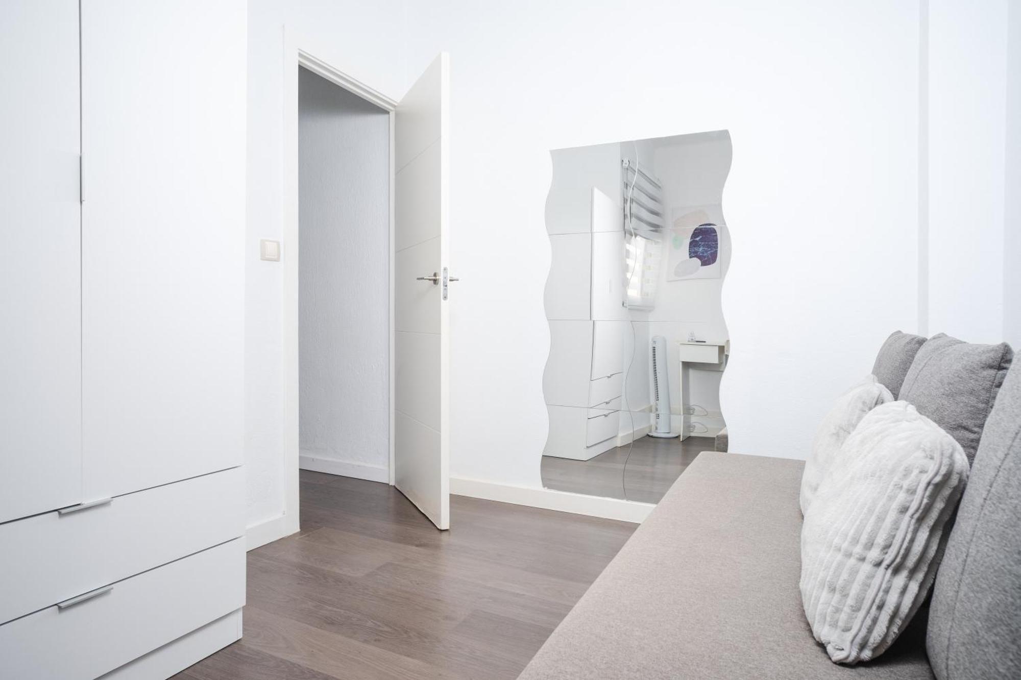 Apartamento Acogedor Piso Con Balcon *