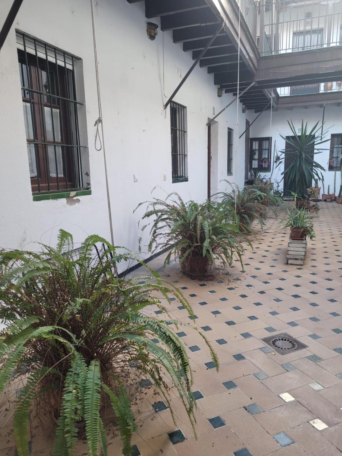 Apartment Triana Castilla Rio In Unique Building