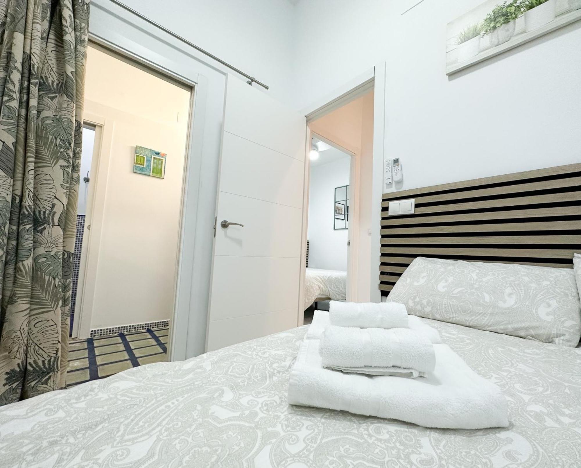 Apartamento Cozy Budget 2br With Ac, 1 Bath, Private Parking Opt