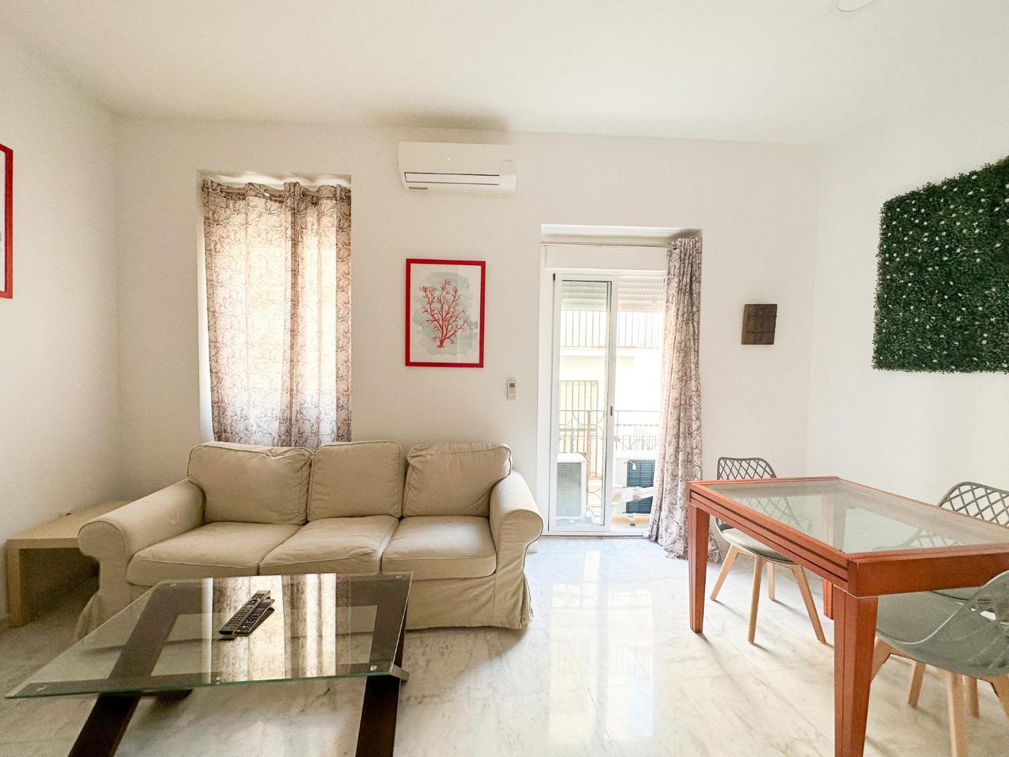 Apartamento Cozy Budget 2br With Ac, 1 Bath, Private Parking Opt *