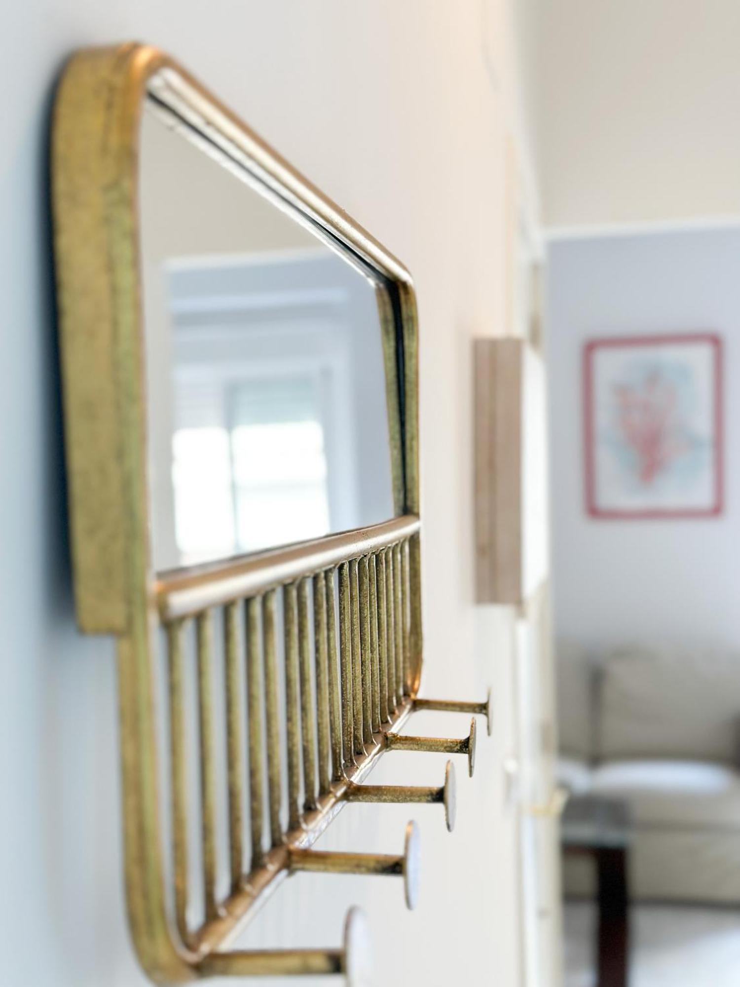 Cozy Budget 2br With Ac, 1 Bath, Private Parking Opt Sevilla