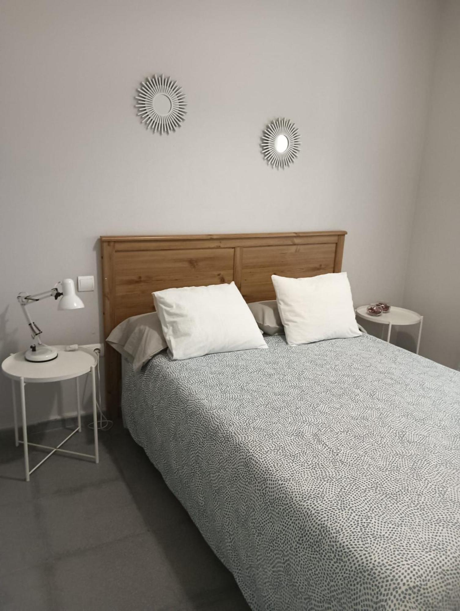 Apartment En El Casco Antiguo Junto Alameda H. *