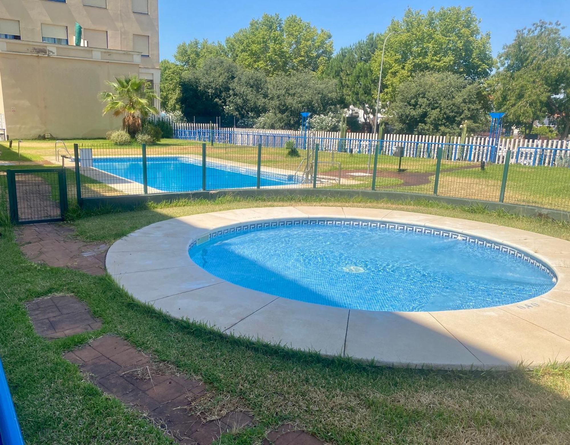 Apartamento Fibes Con Parking Gratis. Este. Sevilla
