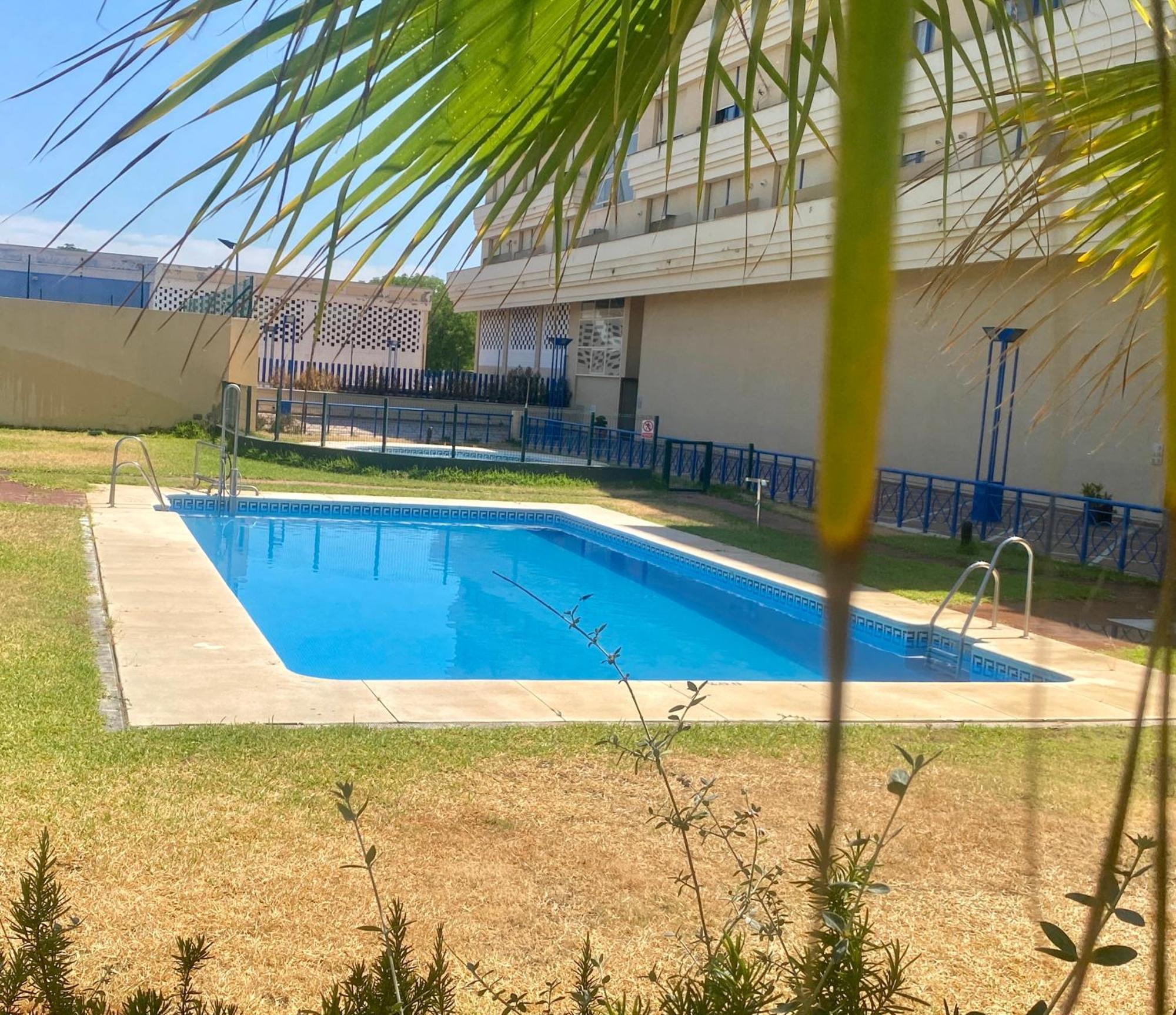 Fibes Con Parking Gratis. Este. Sevilla