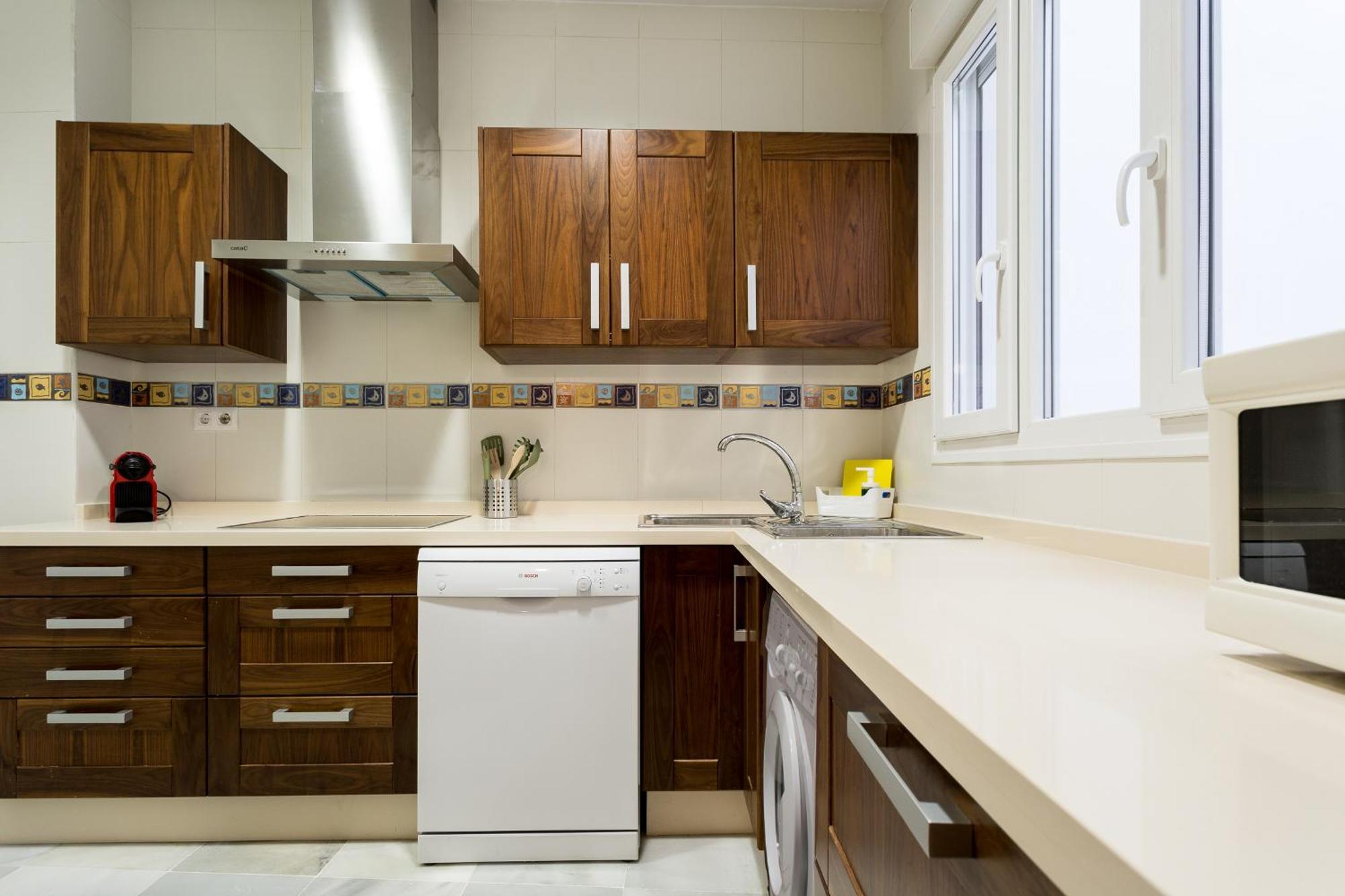 Bonito En Planta Primera Apartamento *