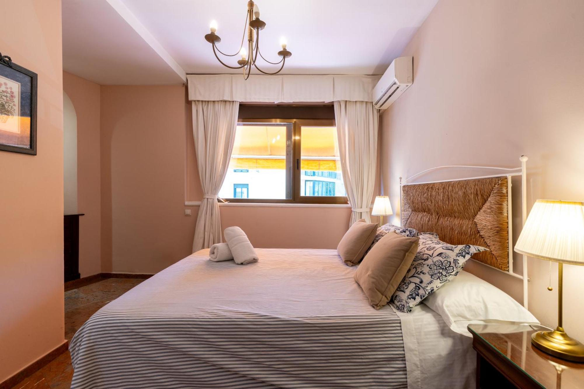 Apartamento Penthouse!!! Center Of Seville!!! 2 Bedroom + 2 Bath!!! Sevilla