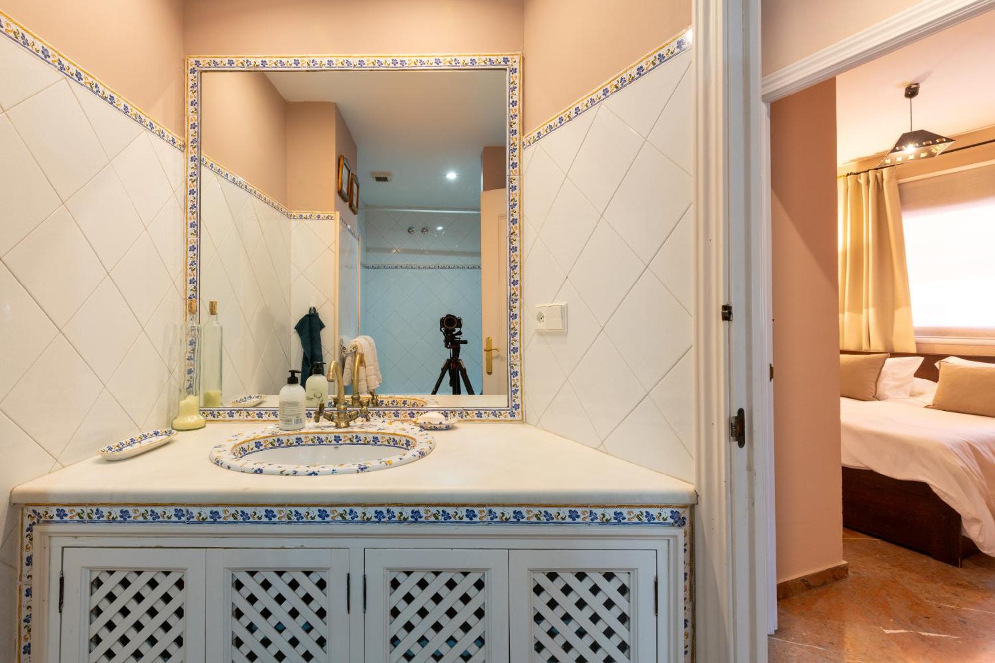 Penthouse!!! Center Of Seville!!! 2 Bedroom + 2 Bath!!! Apartamento Sevilla