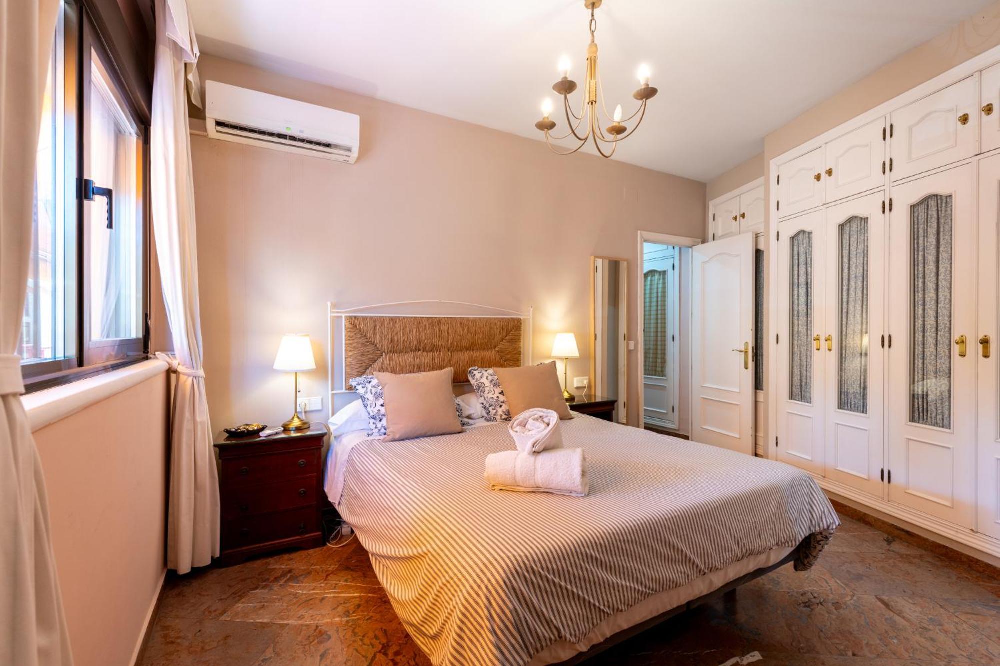 Apartamento Penthouse!!! Center Of Seville!!! 2 Bedroom + 2 Bath!!! Sevilla