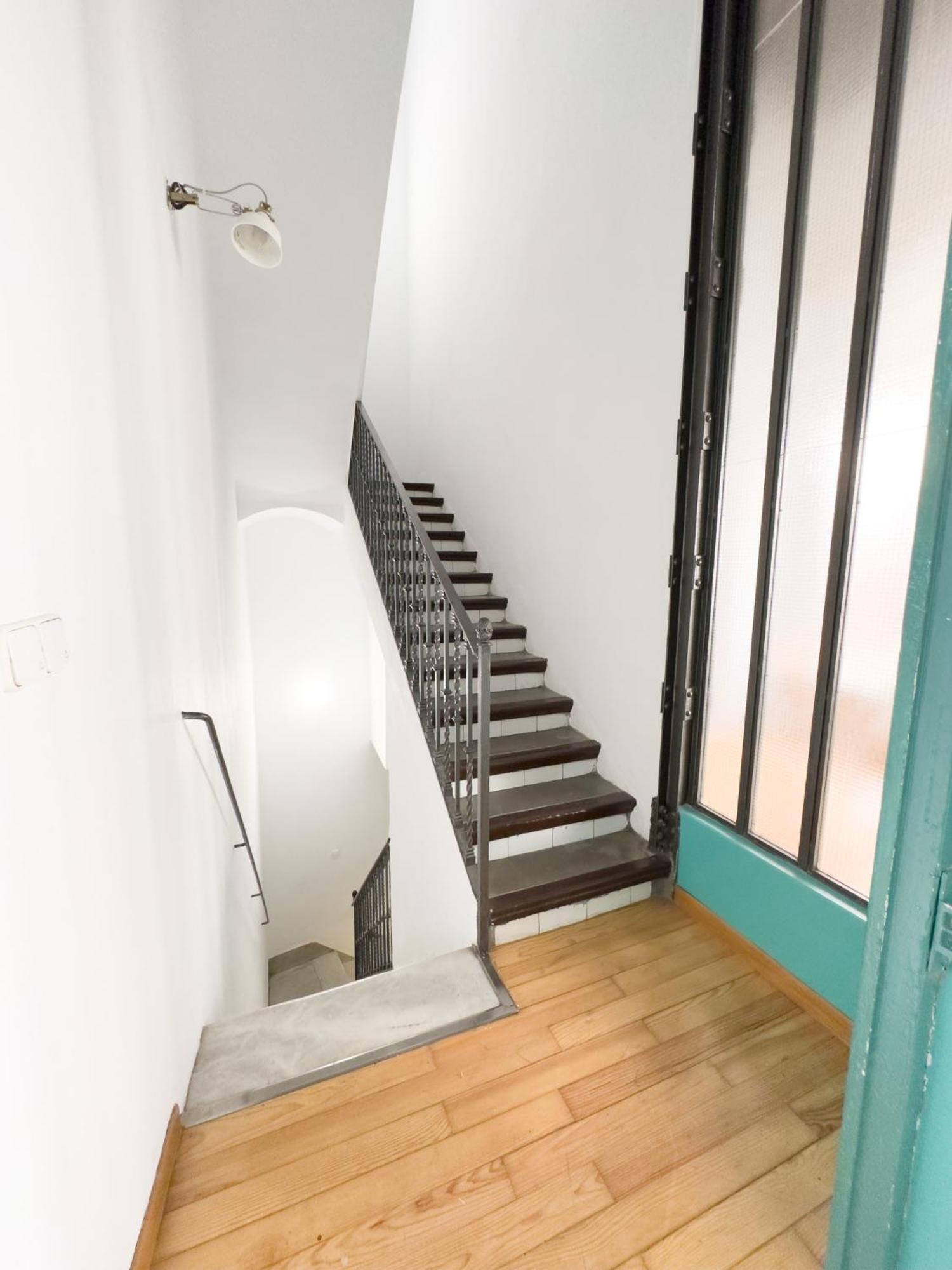 Apartment Stylish 1br Apt, Ac, Near Sight, Private Parking Opt Seville