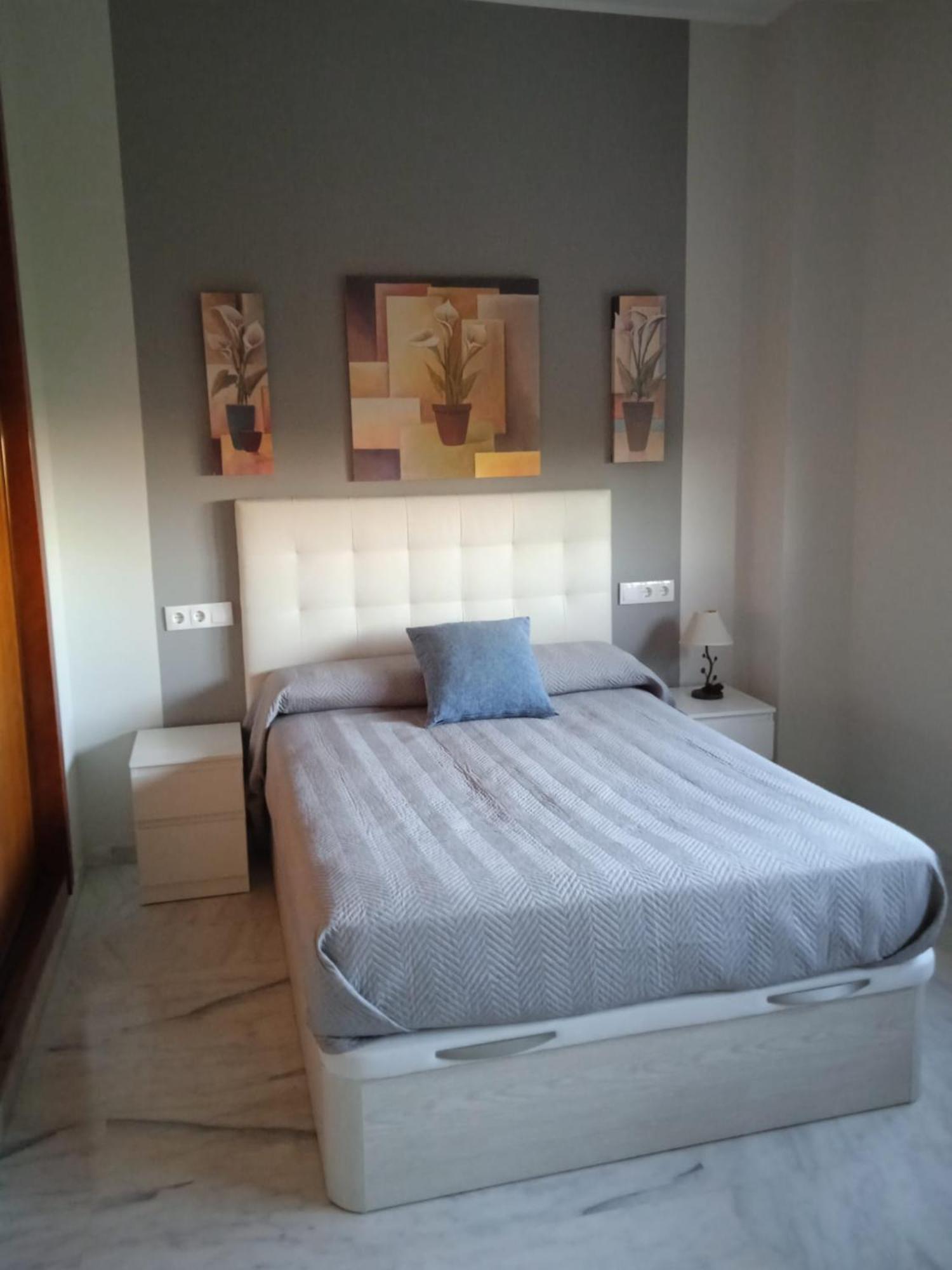 Apartamento Fibes Lux Este.