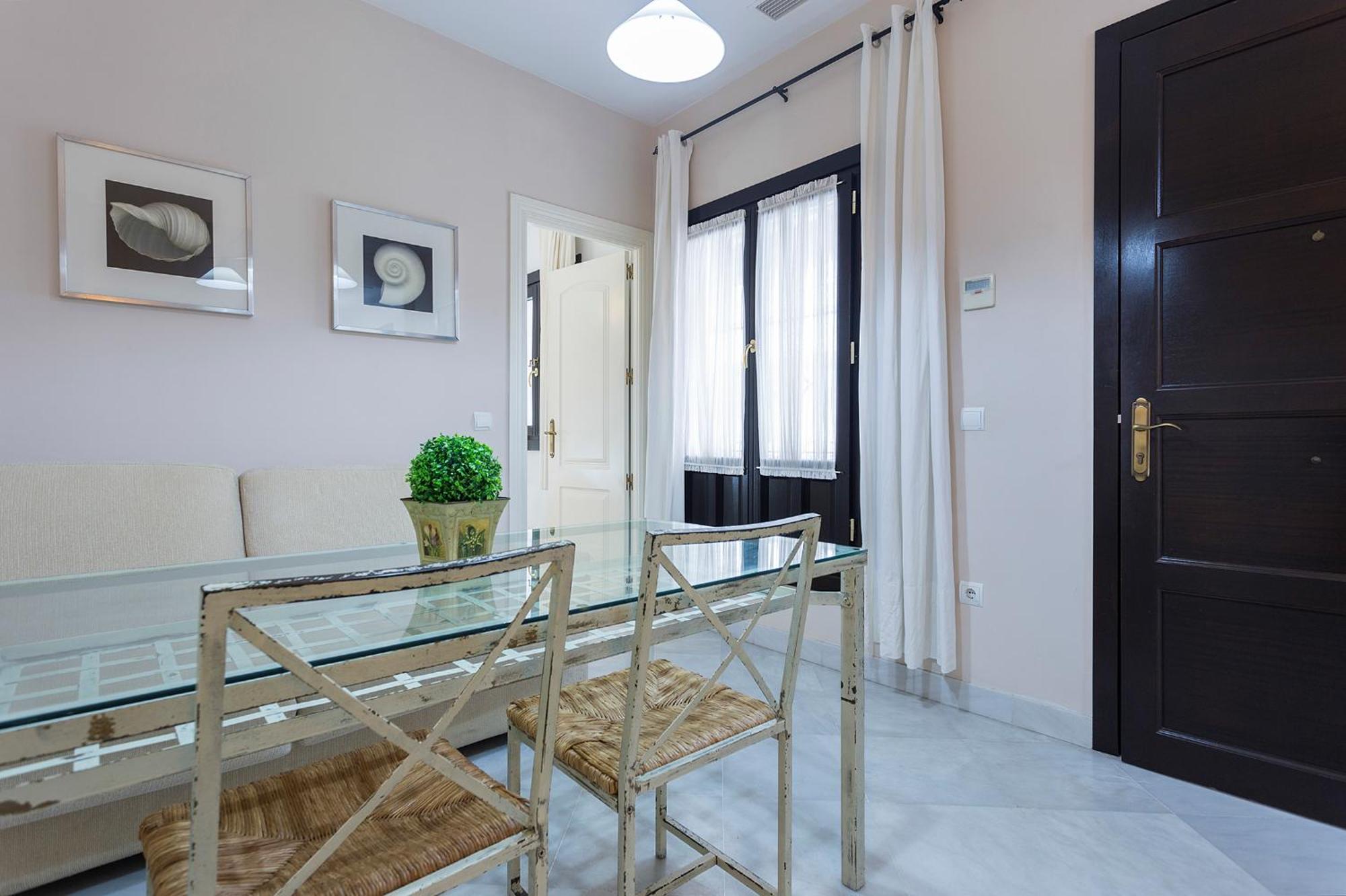 Apartment Santa Catalina Patio Andaluz 1 Moderno Seville