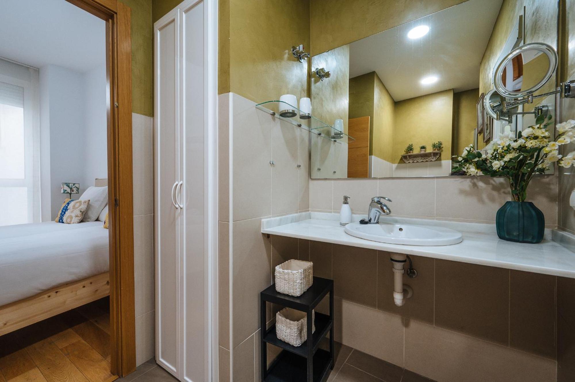 Zaragoza 66, By Homing U Apartamento *