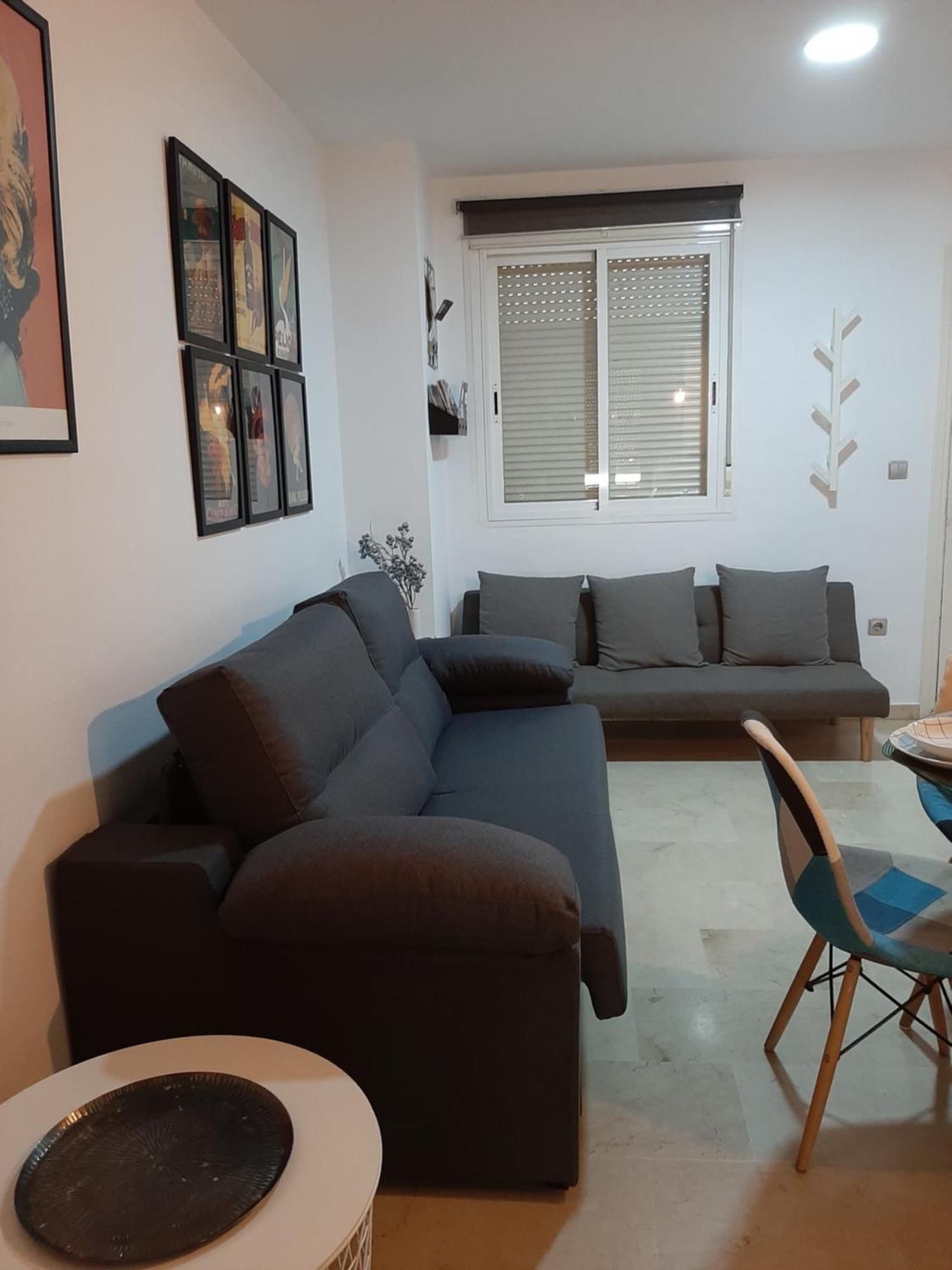 Selecta Con Piscina En Calle Juzgado Apartment