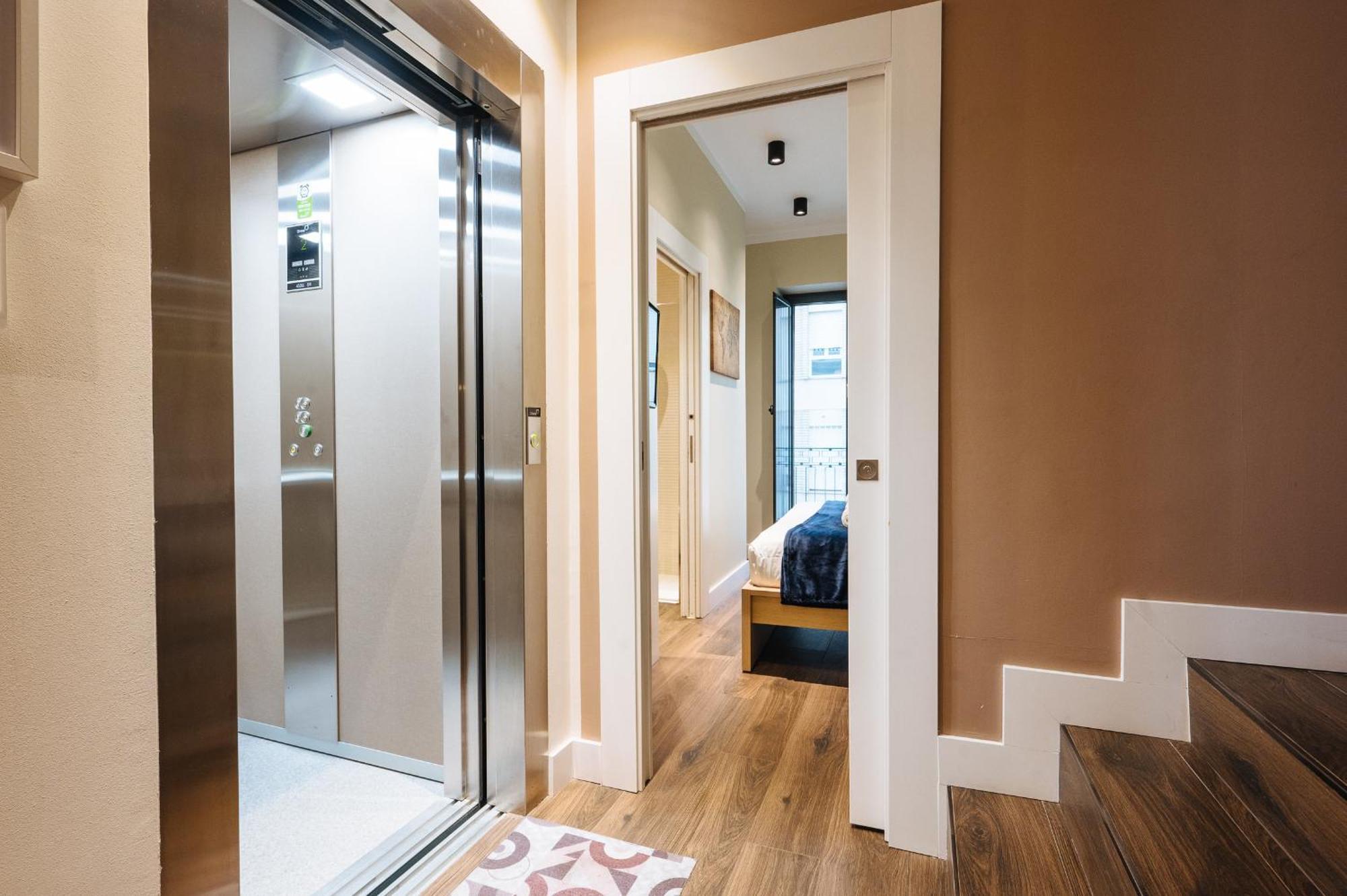 Elegant Duplex 3 Master Bedrooms And Private