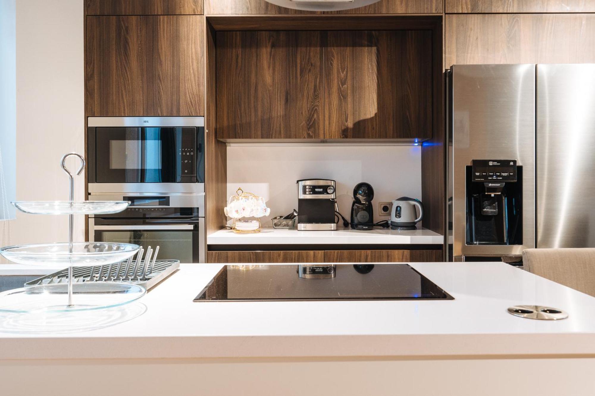 Elegant Duplex 3 Master Bedrooms And Private