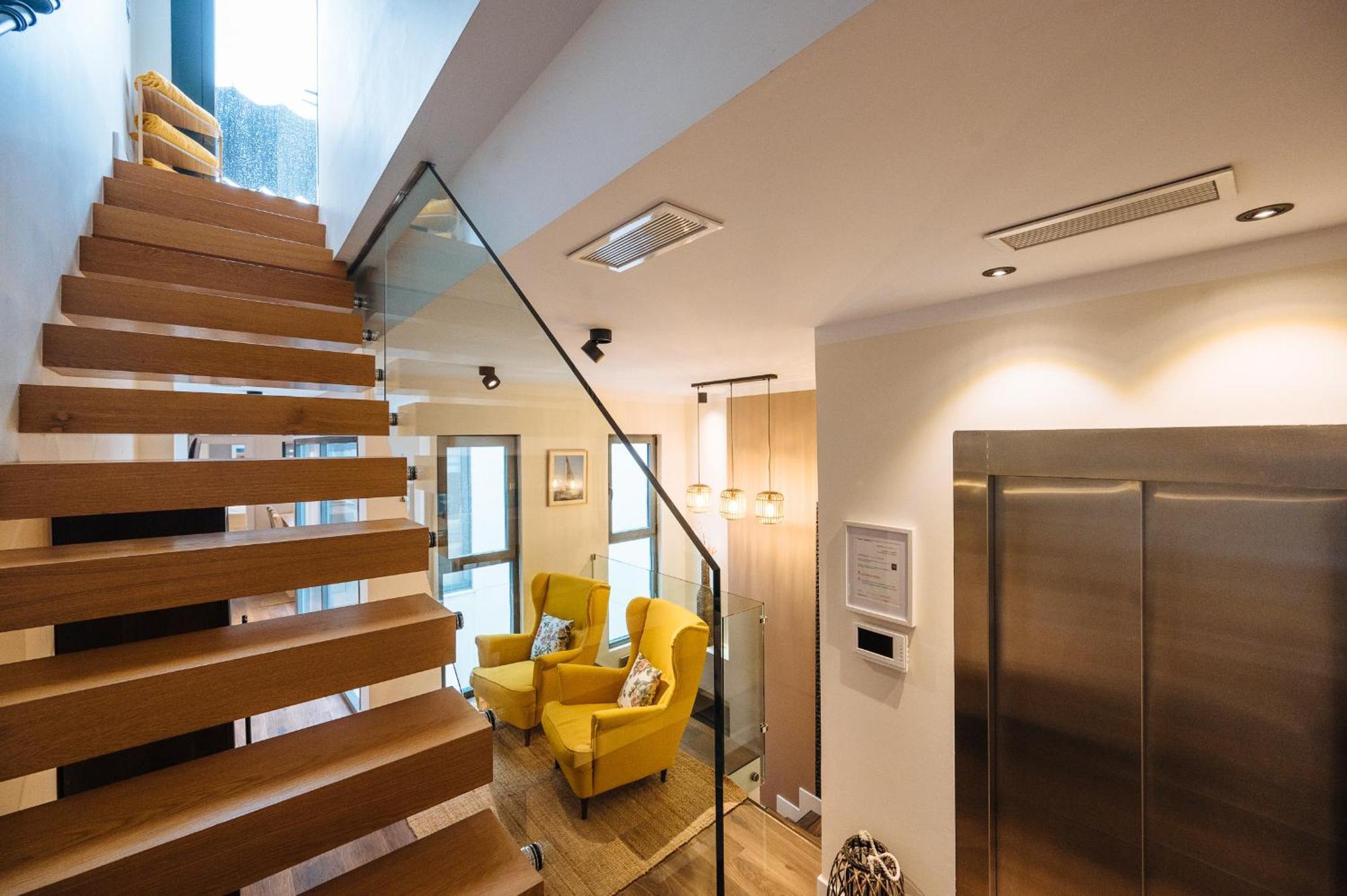 Elegant Duplex 3 Master Bedrooms And Private Sevilla
