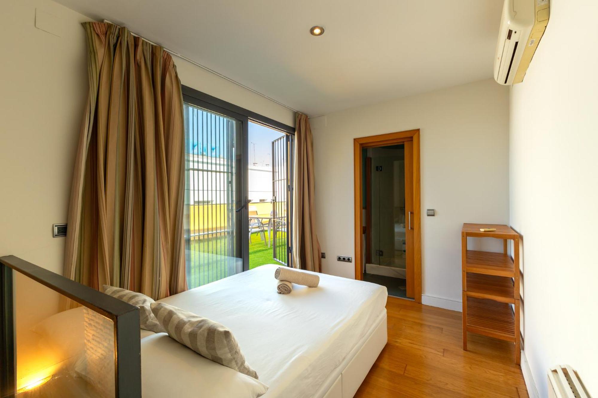 La Maestranza Charming One Or Two Bedrooms By Ocityzen