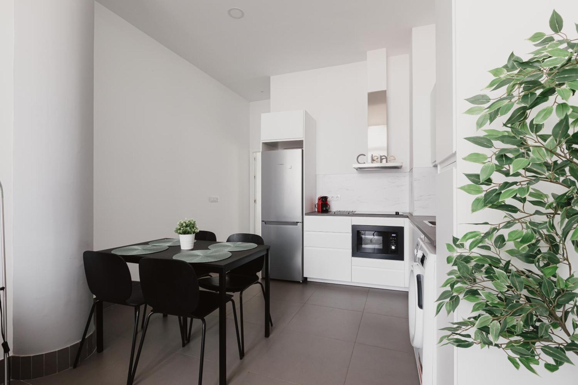 Quiet Terrace In Triana Close To The River Apartamento