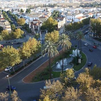 Piso Con Patio Privado Y Parking Nervion Apartamento Sevilla