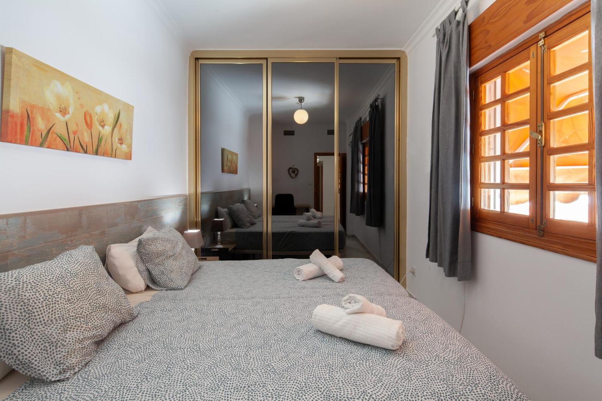 Wonderful 3 Bedroom Flat In The Heart Of Triana Apartment Seville