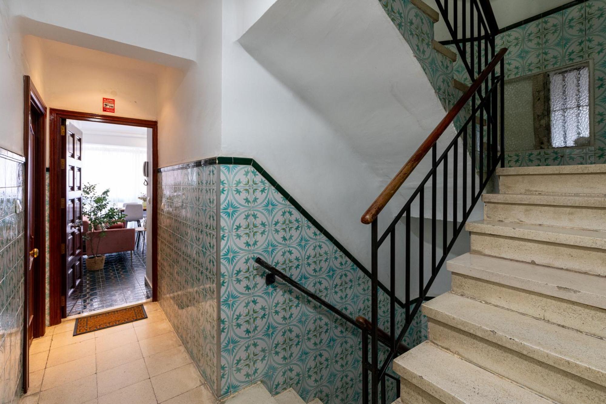 Piso Elegante Y Nuevo De 3 Y 2 Banos Apartment *
