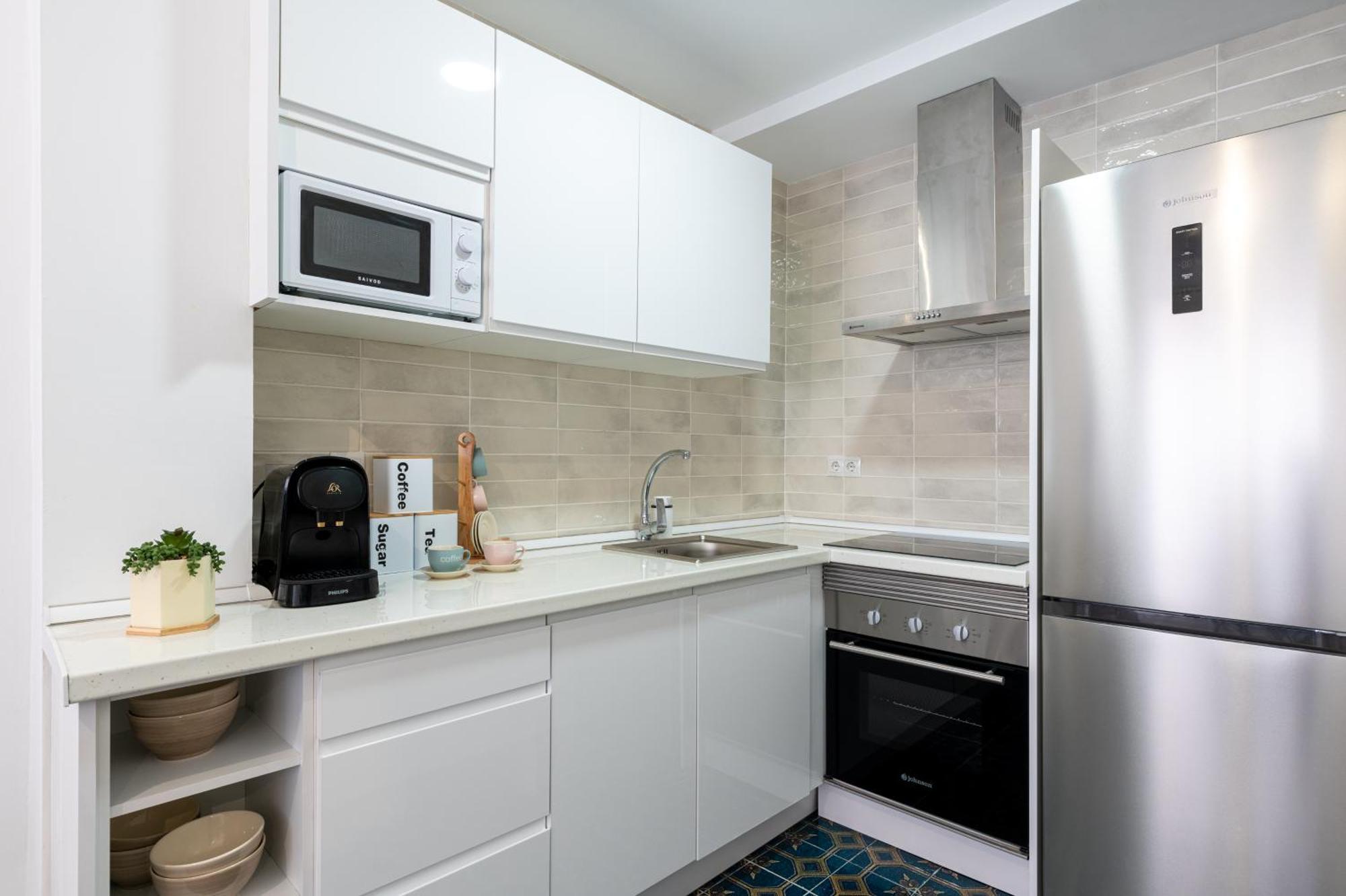 Apartment Piso Elegante Y Nuevo De 3 Y 2 Banos Seville