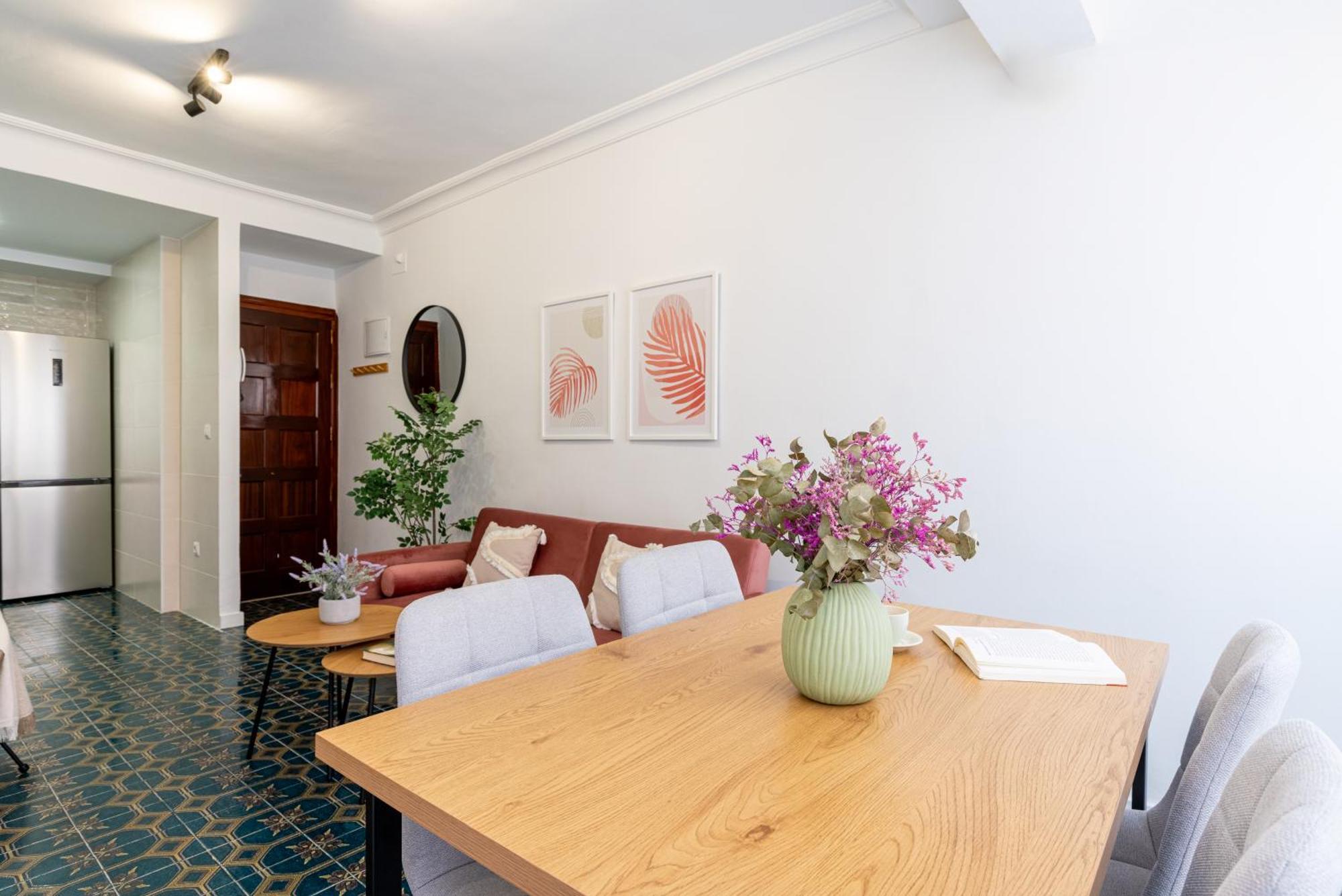 Apartment Piso Elegante Y Nuevo De 3 Y 2 Banos *