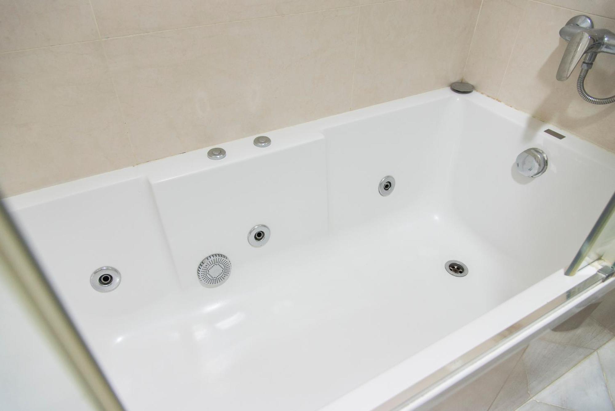 Nightinsevilla Bailen Free Parking Apartment