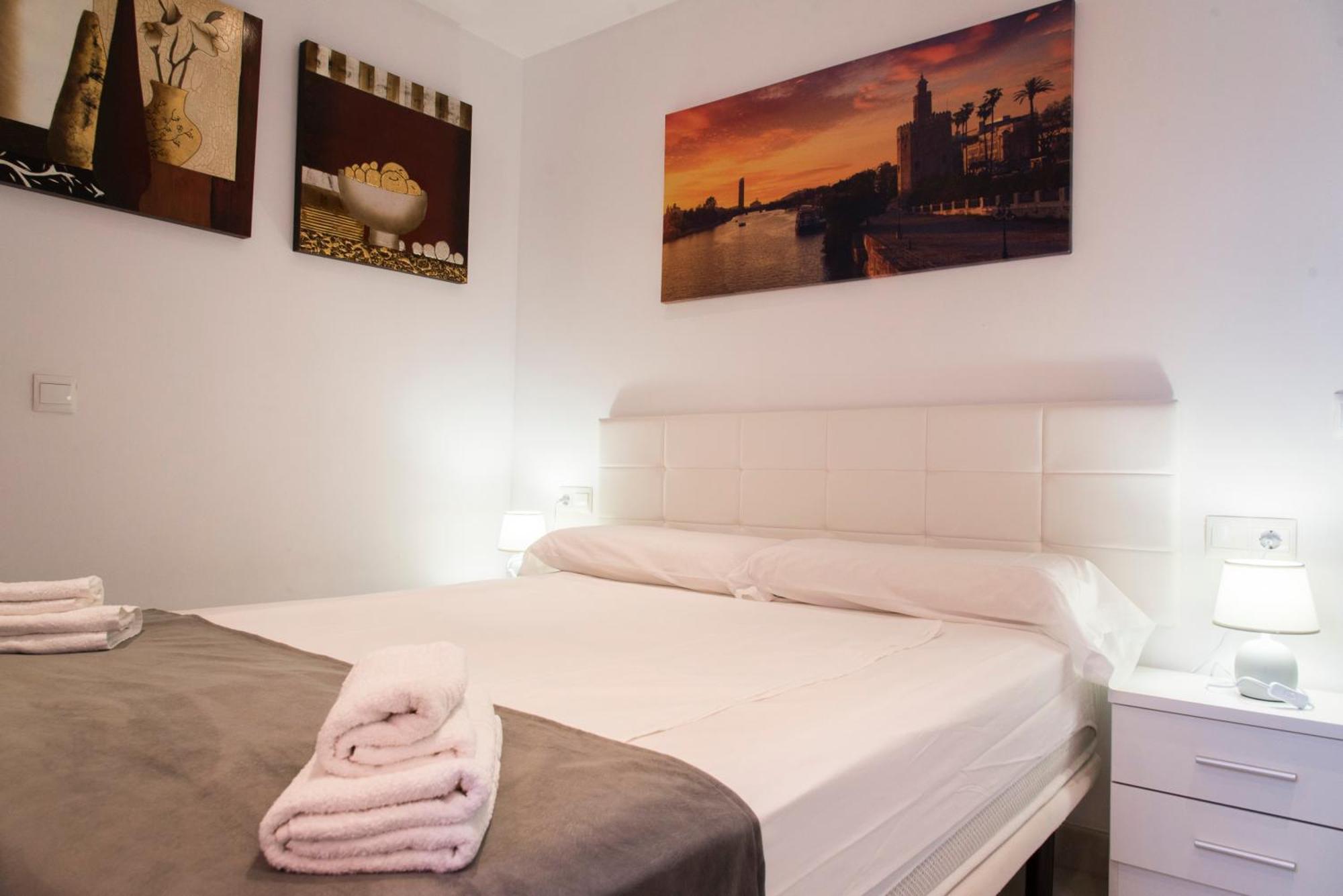 Apartment Nightinsevilla Bailen Free Parking *