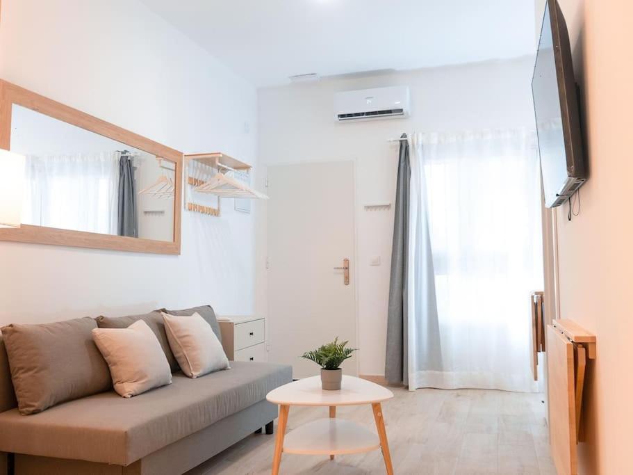 Apartamento Acogedor Estudio En Triana Con Jacuzzi Y Wifi Sevilla