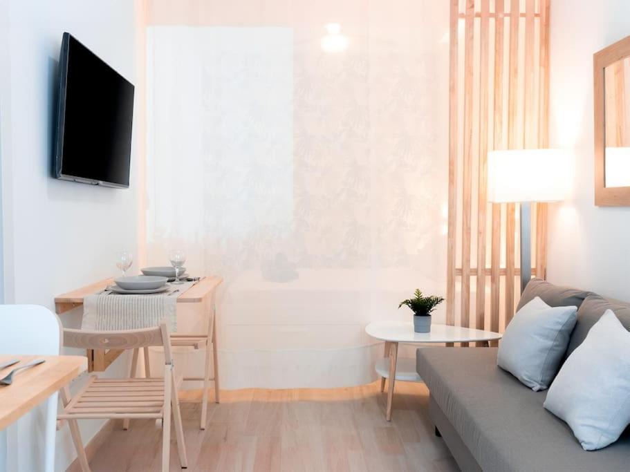 Acogedor Estudio En Triana Con Jacuzzi Y Wifi Apartamento *