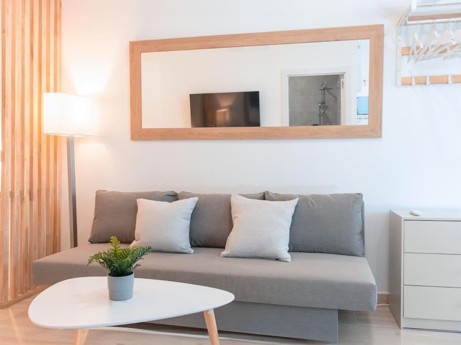 Apartamento Acogedor Estudio En Triana Con Jacuzzi Y Wifi *